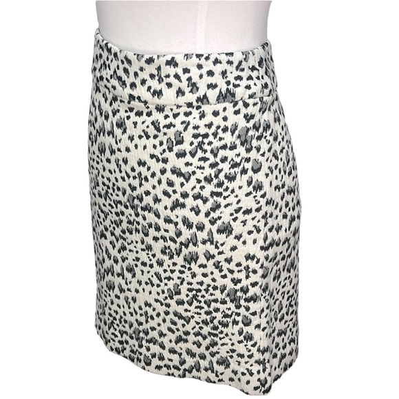 Loft Leopard Skirt - Picture 3 of 4
